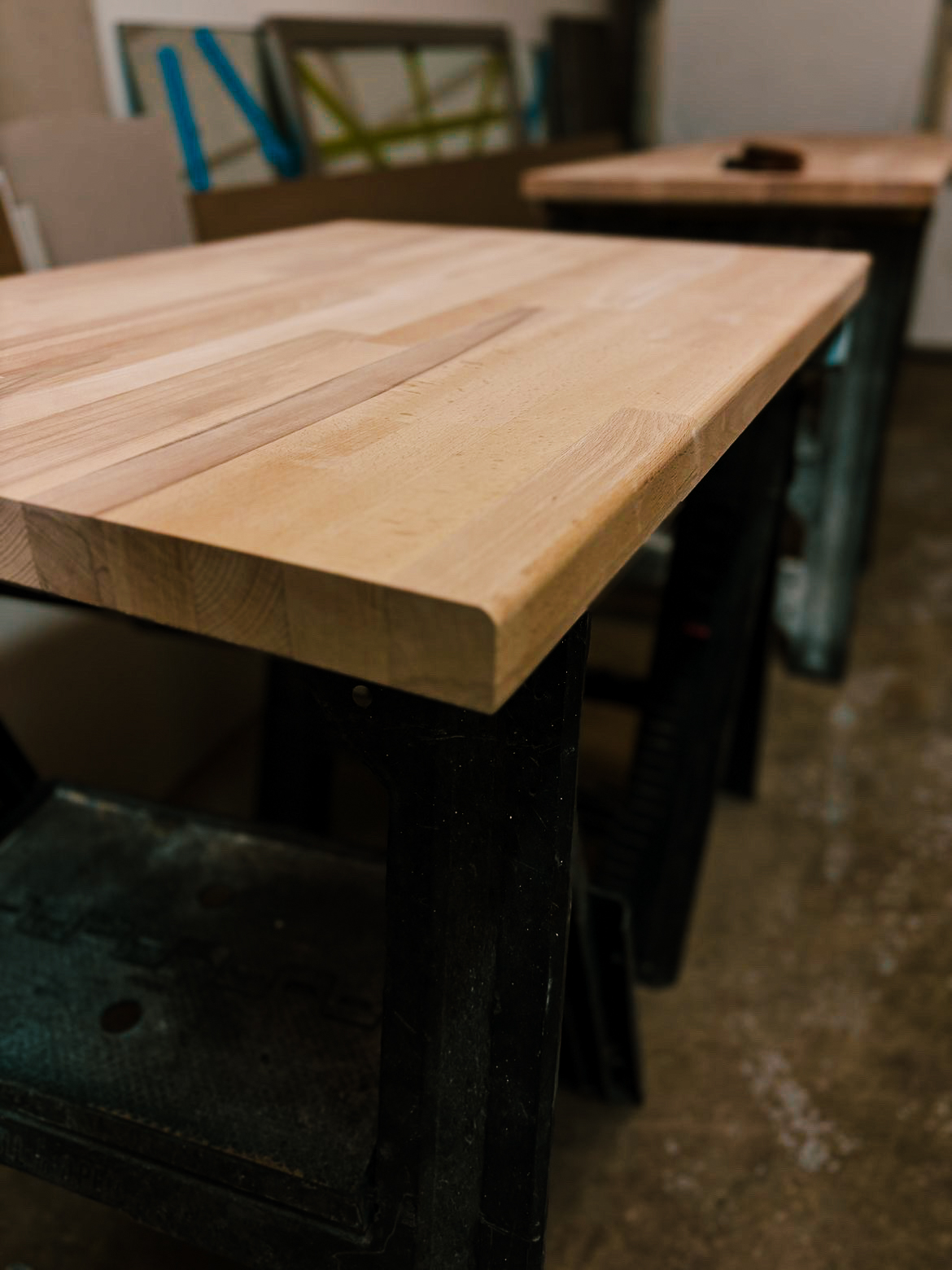 Close-up of European beech wood grain and edge detail